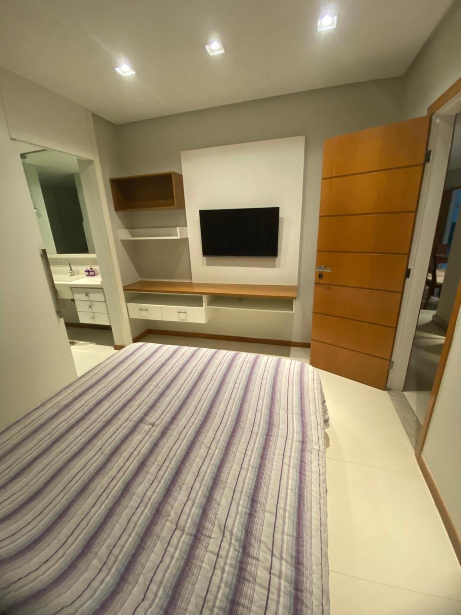 Apt 3Q Luxo Com Ar E Jacuzzi Na Beira Mar Guarapari Ngoại thất bức ảnh