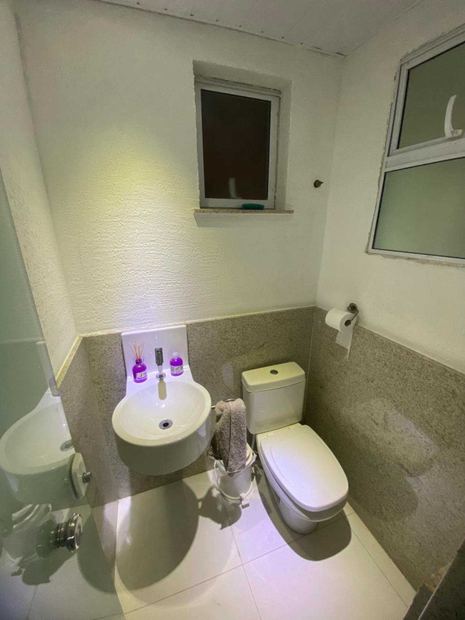 Apt 3Q Luxo Com Ar E Jacuzzi Na Beira Mar Guarapari Ngoại thất bức ảnh